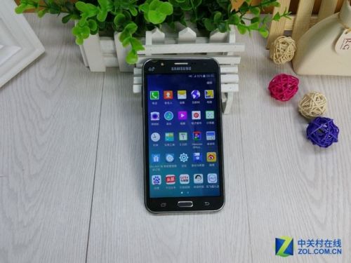 MX5/<a href=/tags/667-0.html target=_blank class=infotextkey><a href=/tags/667-0.html target=_blank class=infotextkey>榮耀</a></a>7壓軸登場 六月重磅新機(jī)搶先看 