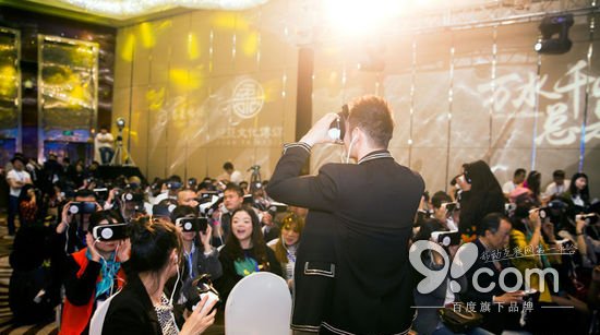 火到影視圈：黃曉明10億拍首部VR電視劇 
