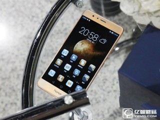 金立S6 Pro和榮耀V8區別對比評測