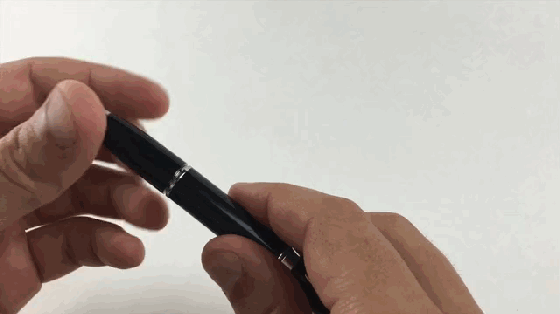 間諜專用！這筆寫出的字只要加熱就會消失