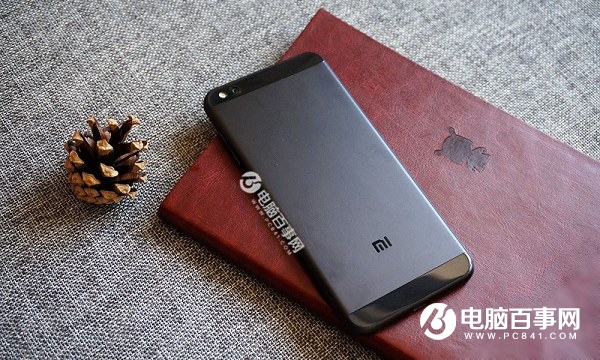 小米5C后蓋怎么打開？能換嗎？小米5c拆后蓋教程