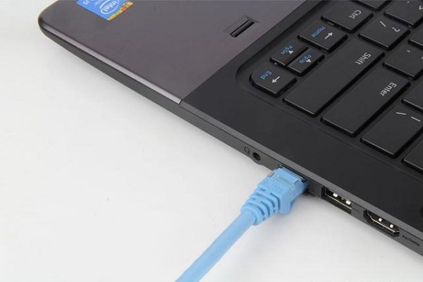 筆記本電腦插線的網速是不是真的要比wifi快？