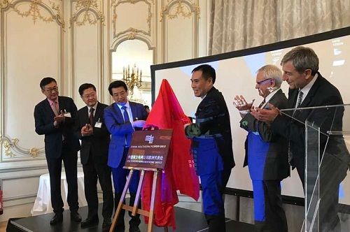 特斯拉首款電動(dòng)半掛卡車剛發(fā)布 加拿大雜貨巨頭訂25輛
