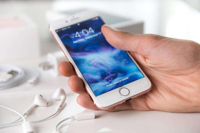 蘋(píng)果iPhone電池續(xù)航排名TOP8 蘋(píng)果手機(jī)哪款續(xù)航最好？