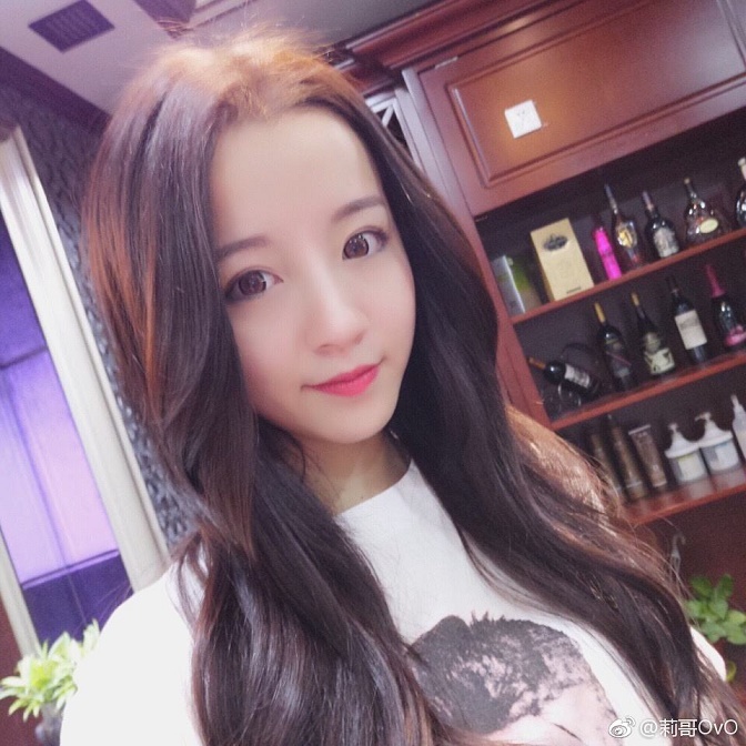 “莉哥”是誰(shuí)？身價(jià)5000萬(wàn)女主播被拘留：修養(yǎng)配不上財(cái)富