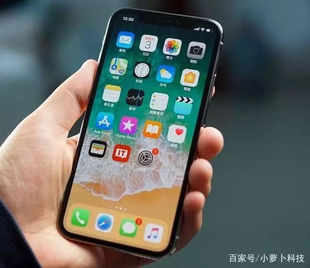 iPhone用戶傷不起！蘋果iPhone X限速后又出現(xiàn)屏幕問題