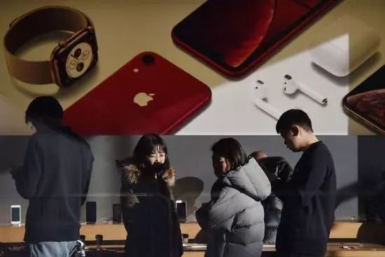 新iPhone在中國賣不動！蘋果認慫了，股價暴跌8%